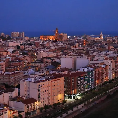 -Malagasunapts-Urbansky Crazy Views Exterior foto